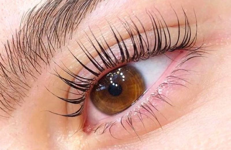 lash_lifting